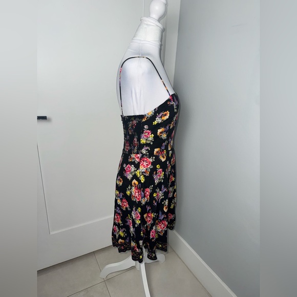 Alice + Olivia Glinda Floral Mini Dress/Size Medium - Picture 4 of 9